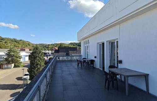 Spacious Worker Apartments with Rooftop Terrace - Up to 21 Guests - Foto 9