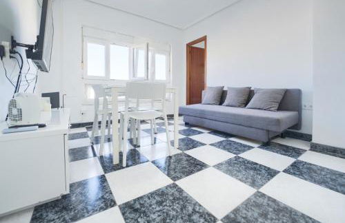 Apartamento Martínez Campos - Playa La Caleta - Foto 17