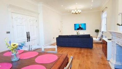 Marigold Villa - Photo 1