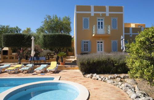 Delightful, Authentic Quinta with Swimming Pool near Beach & Towns - Foto 8