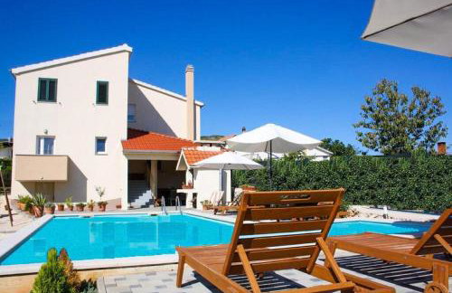 Villa Matia with pool - Foto 1