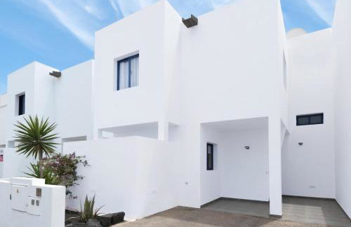 Luxury 3-bedroom villa with heated private pool - in Marina Rubicon, Playa Blanca, Lanzarote - Foto 20