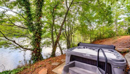 Hot Tub, Dock, Lakefront Luxe Six Mile Retreat - Foto 3