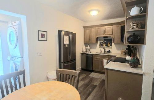 An Island Getaway at Palm Tree Villas - Photo 30