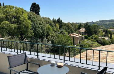 Maison de vacances La Bastide des Poètes Tour du Coridou - Foto 1