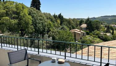 Maison de vacances La Bastide des Poètes Tour du Coridou - Foto 1