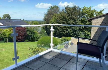 Ruhige Wohlfühloase auf zwei Ebenen - mit Terrasse im Grünen und Balkon - Foto 14