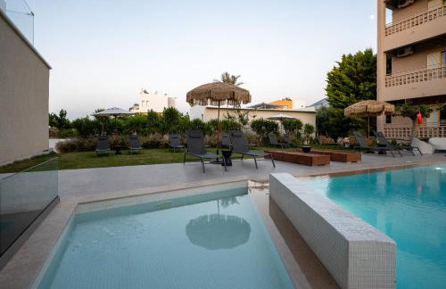 Stella Maria Hotel & Suites - Photo 8