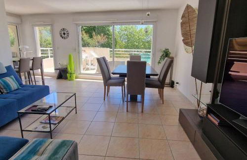 Spacieux et élégant T3 en bord de mer - Foto 23