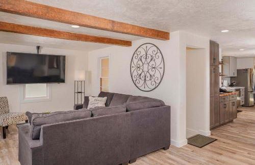 Wolf River Multi-Family Retreat - Sleeps 14 Pontoon Boat Paddle Boards Firepit - Foto 5