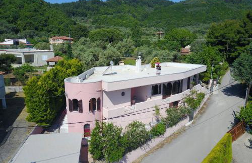 Villa Ioanneta - Close to sea, private parking, pet-friendly - Photo 2