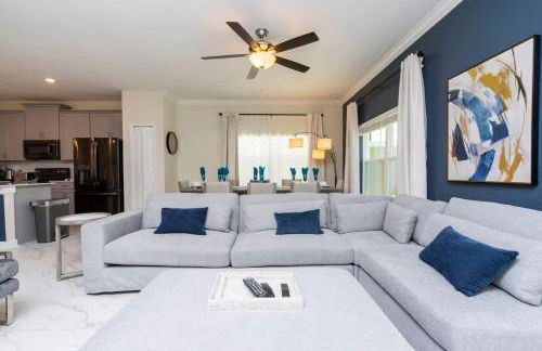 Luxurious Family-friendly 5 Bd 12 Guests w Screened Pool Close to Disney - Foto 46