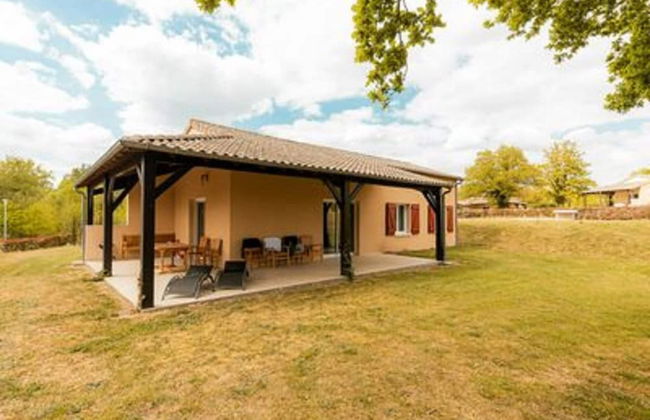 Spacious Villa With Large Garden - Foto 18