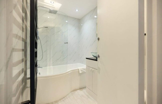 The Kingswood Place - Modern 2bdr With Terrace - Foto 9