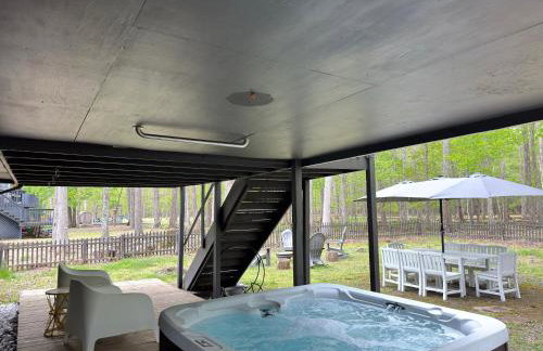 Poconos Modern Chalet I Hot Tub I Home Theater I Fenced Yard I Pet Friendly - Foto 66