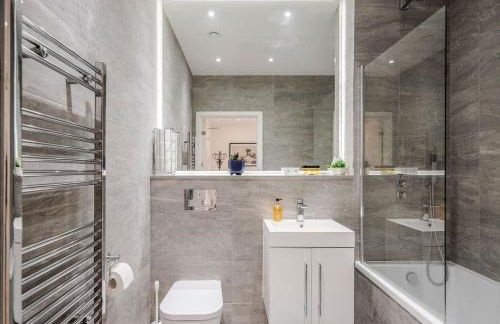 LillyRose Serviced Apartments - St Albans City Centre, Parking - Photo 10