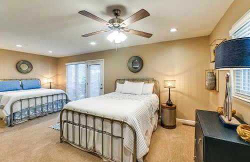 Spacious Kentucky Lake Escape with Dock and Views - Foto 12