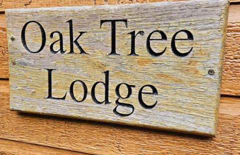 Oak Tree Lodge with Hot Tub near Alton Towers - Foto 35