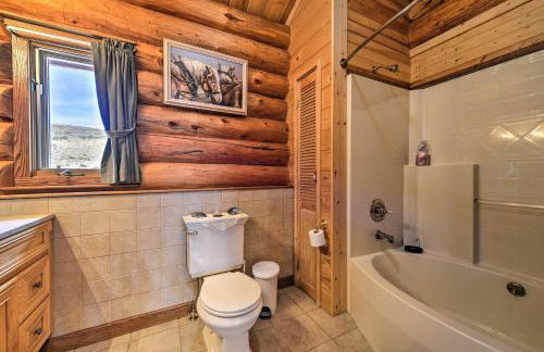 Exquisite Log Home with Lander Valley Views! - Foto 26