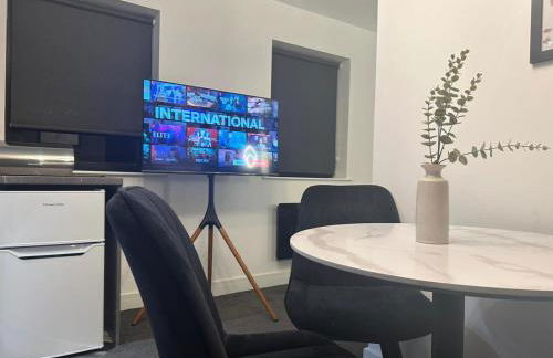 Adam Court Apartments - PE1 - Contractor Friendly - Choice of Studios or 1 Bed Apartments - Free Parking - Sofa Beds - Sky TV - Full Kitchen - Washer Dryer - WiFi - Foto 14