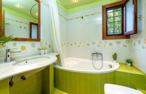 The backyard- Κατοικία στην Αγριά, Βόλου - Foto 15