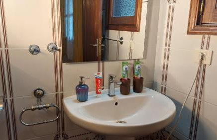 Rustikale Ferienwohnung mit Balkon und Meerblick - Foto 12