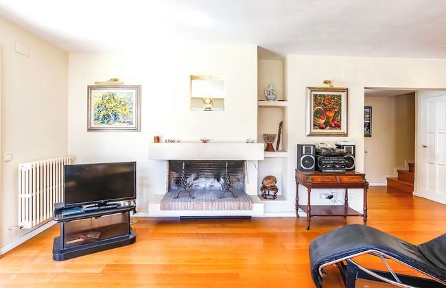 Just 10 Minutes From Sitges, House With Private Garden and Pool- - Foto 47