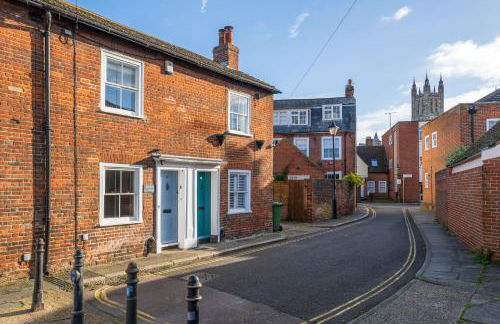 Charming 2 Bed Cottage - within city walls - free parking- garden - Foto 11