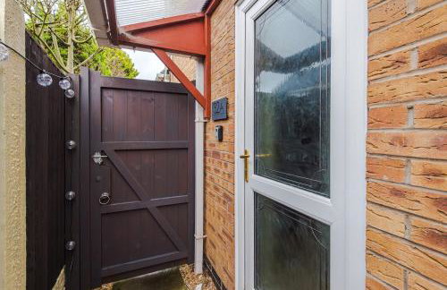 St Davids Lodge - Cosy Stay in Preston for 2 with FREE Parking - Ideal For Business or Work Stays - Presented by Parydise Properties - Photo 27