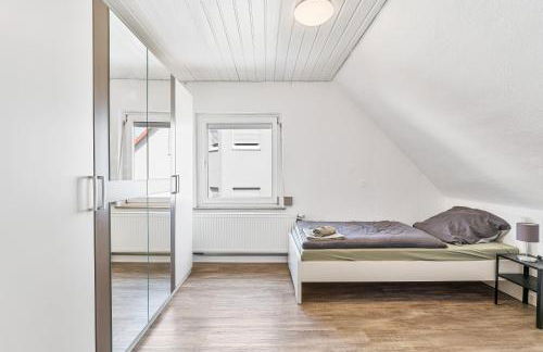 Worker Apartments Oberboihingen near Stuttgart, Nürtingen, Autobahn A8, Parking,Wifi,Smart,Smart TV - Foto 10