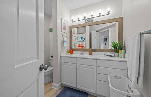 Blue Moon - LUX Oceanfront Pool Hot Tub Theater - Photo 72