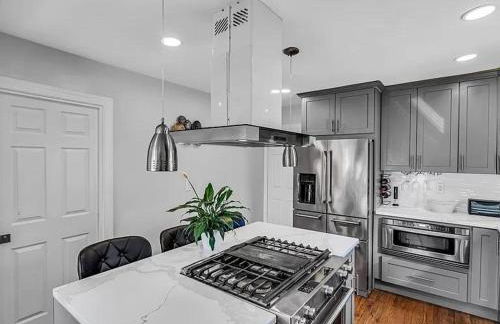 Suburban 3BR Stylish Oasis - Foto 6