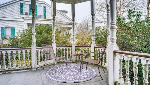 Historic Home with Fireplace and Porch Walkable Area! - Foto 2