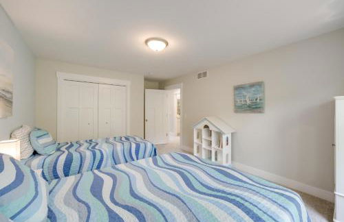 Holland Home with Fire Pit Walk to Lake Michigan! - Photo 17