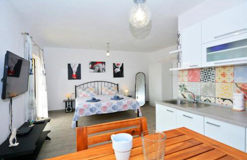 Sea View Luxury Apartments, ALA DA - Photo 9