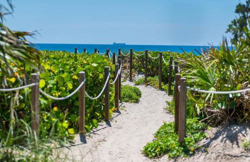 Newly Remodeled Lakefront Oasis - Foto 2