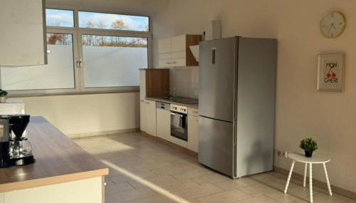 T&K Apartments - Comfortable 4 and 5 room Apartments - 20min Fair Messe CGN - Photo 2