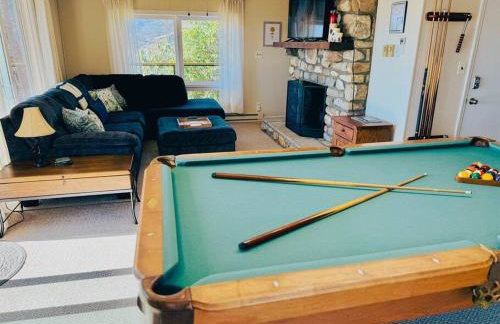 1MMView-2Kings-HotTub-PoolTable-Arcade-Waterfall - Foto 46