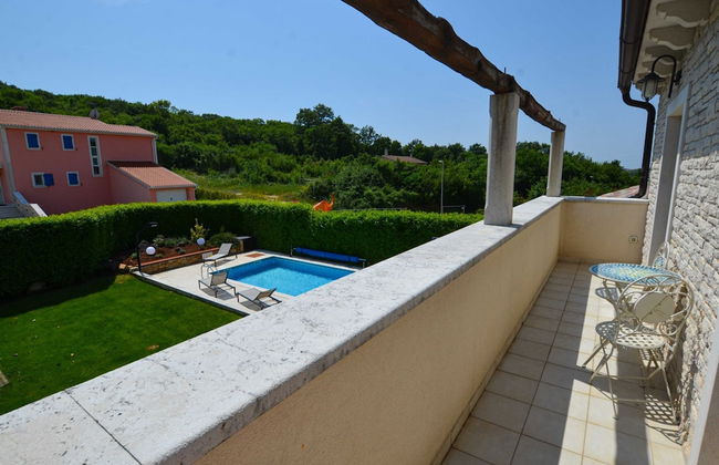 Sophisticated and Chic Villa With Pool - Foto 38