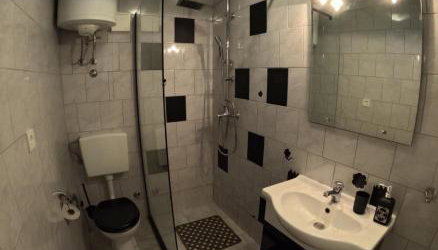 Jadran Apartmani - Foto 2