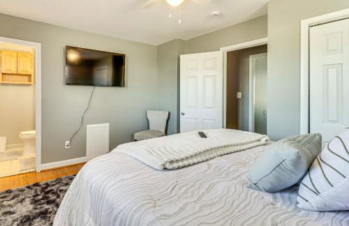 4 Mi to Northwest Stadium Inviting Home! - Foto 10