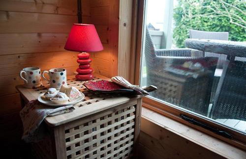 Lodge with HotTub-Garden-PetsOK-Bbq-MountainViews - Foto 3