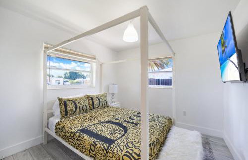 Dior Lake Front Villa With Infinity Pool - Foto 9