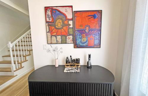 Renovated home seconds from town - Foto 22