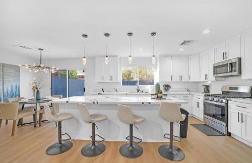 FUN Retro Arcade Villa - Pool&Spa, Arcades, Billiards,BBQ Gazebo Lounge, 10 Mins Strip - Photo 12