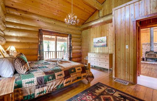 Hot Tub and Deck Dog-Friendly Arlington Cabin - Foto 13