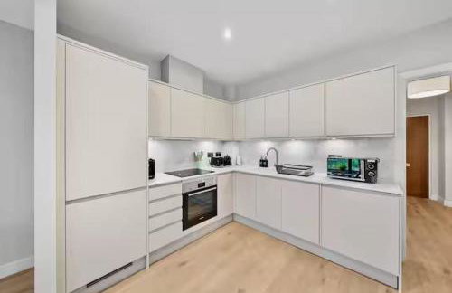 Stylish 1 Bed Apartment - Foto 8