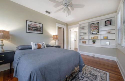 Historic & Cozy Bungalow by Downtown - Foto 26