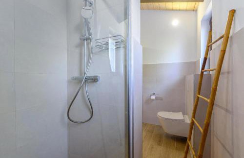 Villa David - luxurious secluded villa with a heated pool - Foto 15