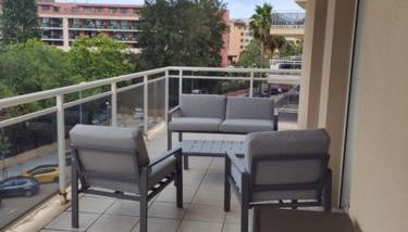 APPART STANDING 2 chambres 2SDB clim PISCINE PARKING WIFI TERRASSE 21m2 LOCAL VELO Port-Aventura, plage, centre - Foto 4